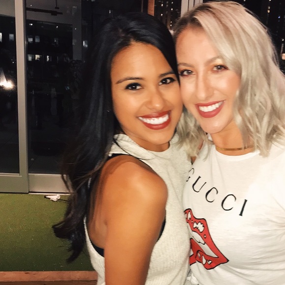 Meet your Posher, Zenaida - Picture 2 of 3